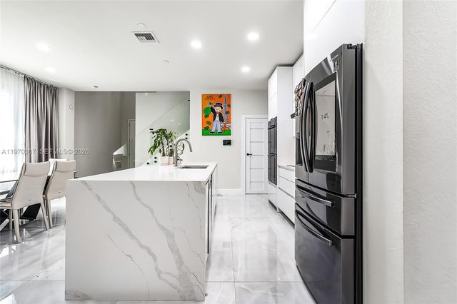 4566 Ficus St, Hollywood, FL 33021