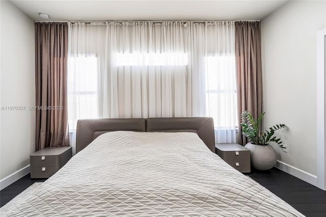 4566 Ficus St, Hollywood, FL 33021