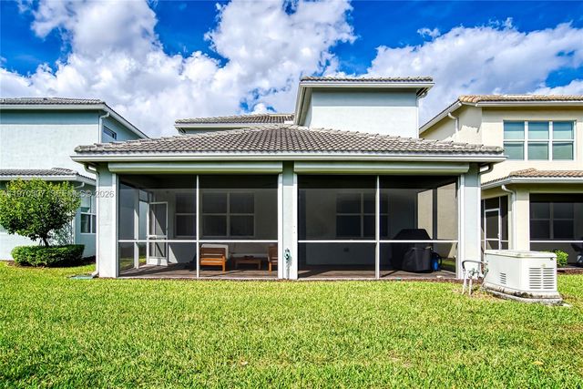 4566 Ficus St, Hollywood, FL 33021