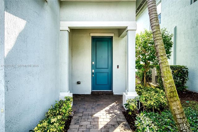 4566 Ficus St, Hollywood, FL 33021