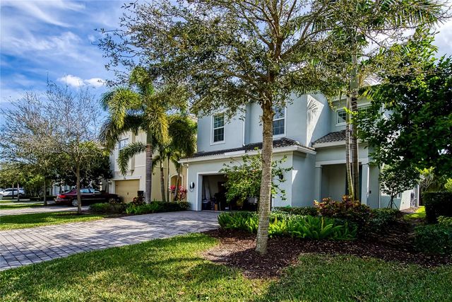 4566 Ficus St, Hollywood, FL 33021