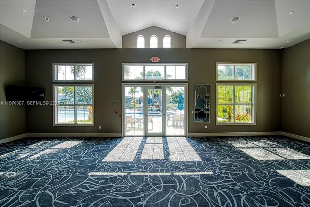 4566 Ficus St, Hollywood, FL 33021