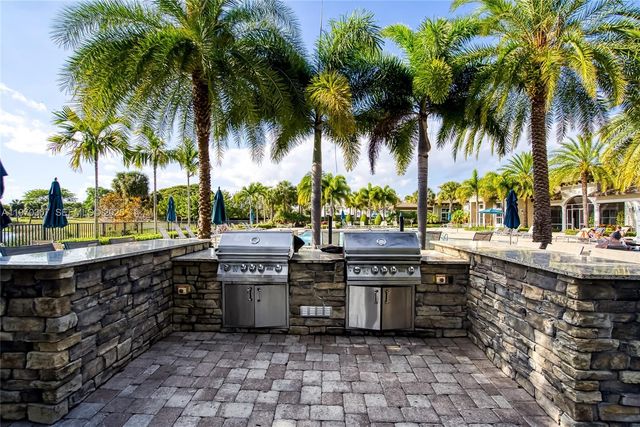 4566 Ficus St, Hollywood, FL 33021