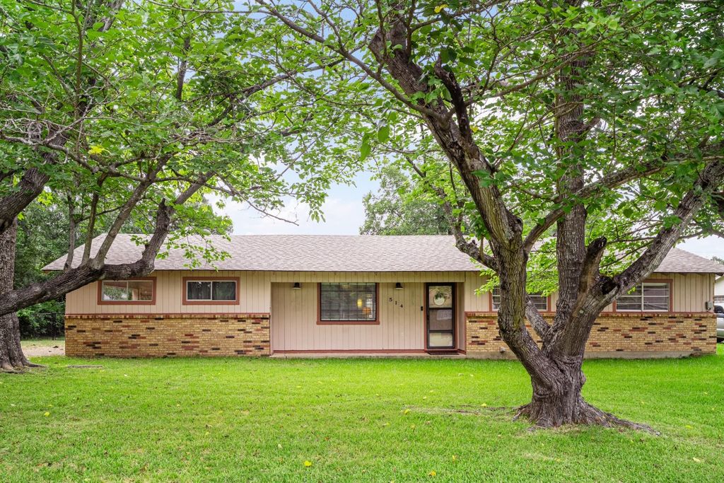514 Malibu Street, Malakoff, TX 75148