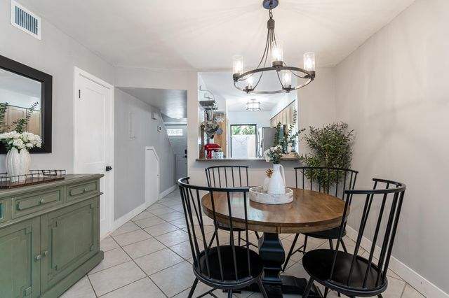 563 NE 7th Avenue, Fort Lauderdale, FL 33301