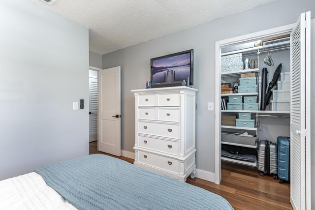 563 NE 7th Avenue, Fort Lauderdale, FL 33301