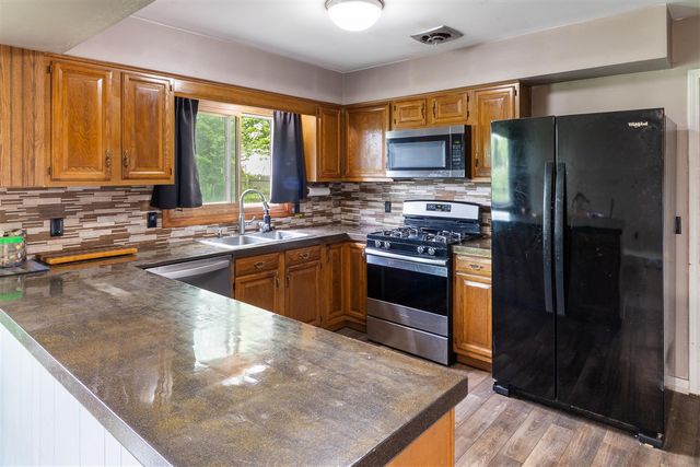 5641 E Orchard Street, Delton, MI 49046