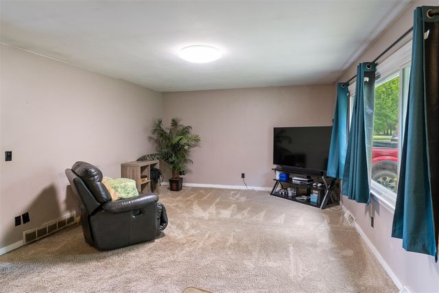 5641 E Orchard Street, Delton, MI 49046
