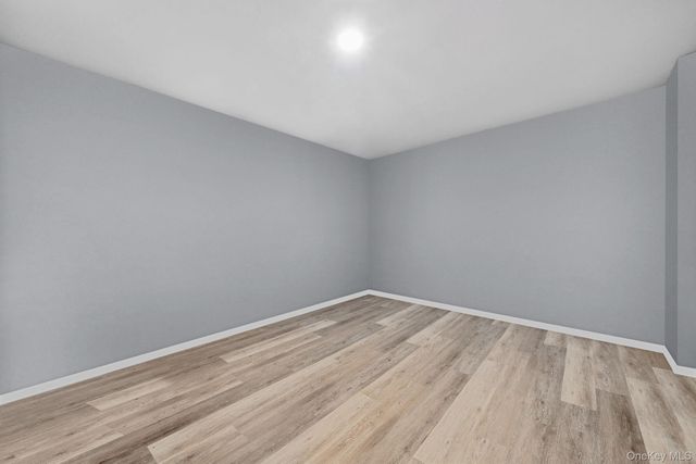 9 Amfer Court, Bay Shore, NY 11706