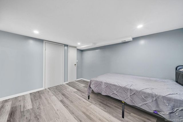 9 Amfer Court, Bay Shore, NY 11706