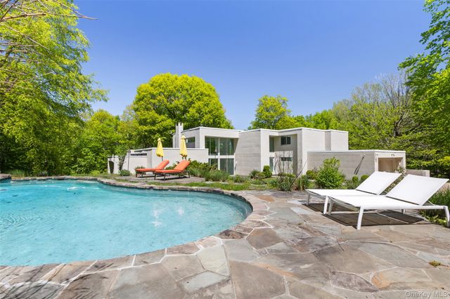 71 Old Stone Hill Road, Pound Ridge, NY 10576