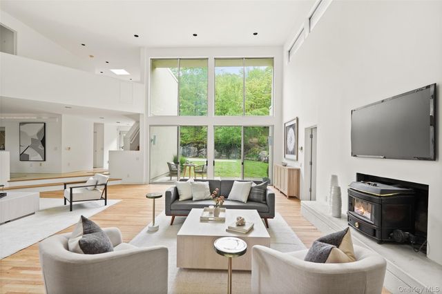 71 Old Stone Hill Road, Pound Ridge, NY 10576