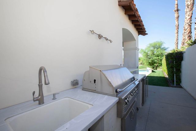 79030 ViA San Clara, La Quinta, CA 92253