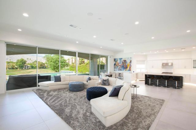 79030 ViA San Clara, La Quinta, CA 92253