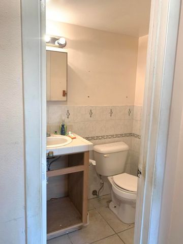1040 NEWPORT H 1040, Deerfield Beach, FL 33442