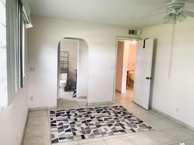 1040 NEWPORT H 1040, Deerfield Beach, FL 33442