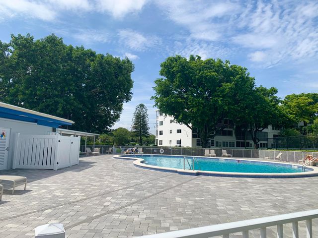 1040 NEWPORT H 1040, Deerfield Beach, FL 33442