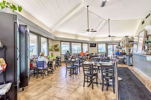 1040 NEWPORT H 1040, Deerfield Beach, FL 33442