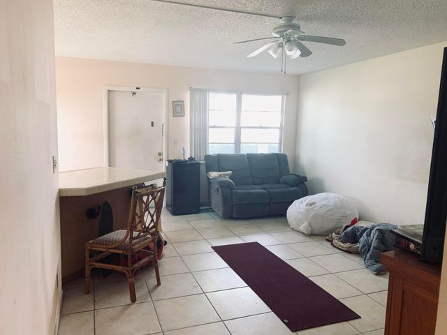 1040 NEWPORT H 1040, Deerfield Beach, FL 33442