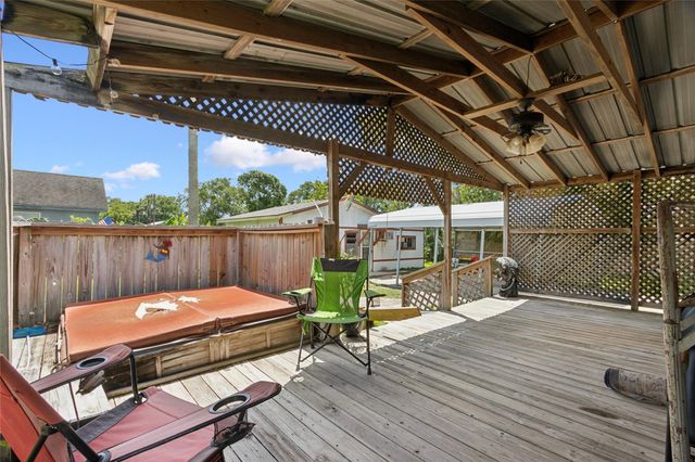 4820 Palmeto Street, Bacliff, TX 77518