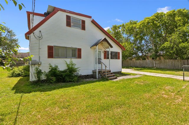 4820 Palmeto Street, Bacliff, TX 77518