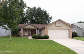 8541 MOSS POINTE Trail N, Jacksonville, FL 32244