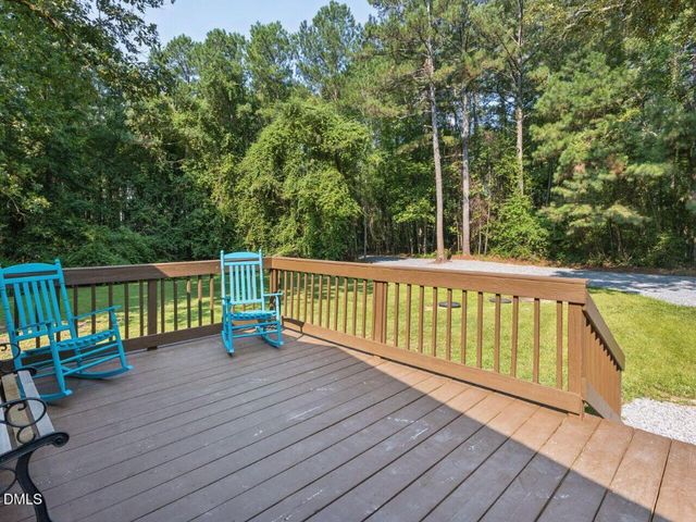 563 Rosser Pittman Road, Broadway, NC 27505
