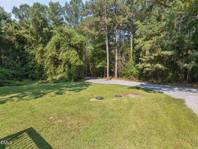 563 Rosser Pittman Road, Broadway, NC 27505