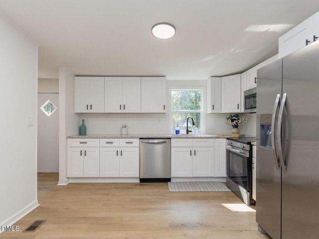 563 Rosser Pittman Road, Broadway, NC 27505