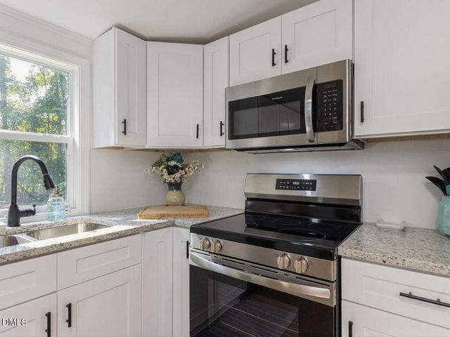 563 Rosser Pittman Road, Broadway, NC 27505
