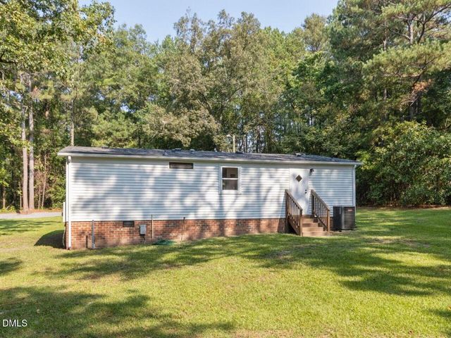 563 Rosser Pittman Road, Broadway, NC 27505