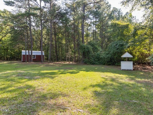 563 Rosser Pittman Road, Broadway, NC 27505