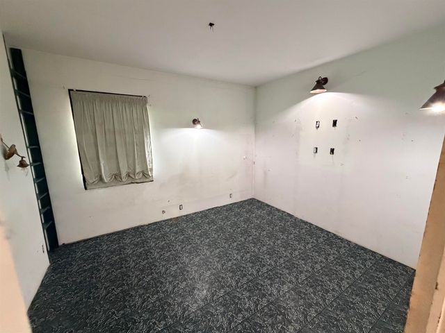628 S ELM St, Spokane, WA 99204