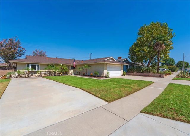 2741 E Viking, Anaheim, CA 92806