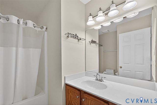 1701 New Haven Dr, Glen Allen, VA 23059