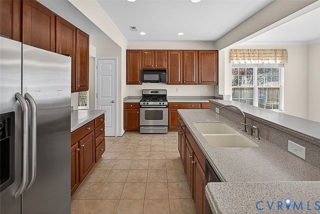 1701 New Haven Dr, Glen Allen, VA 23059