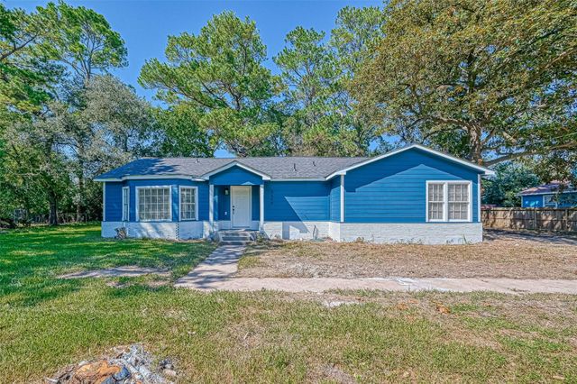 5609 Denmark Street, Houston, TX 77028