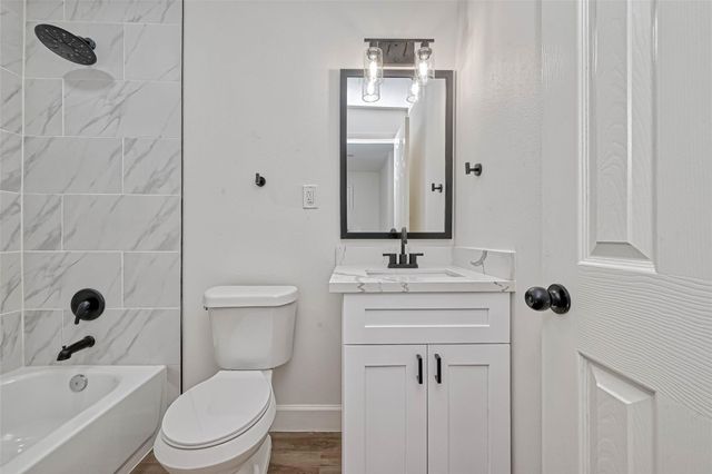 5609 Denmark Street, Houston, TX 77028