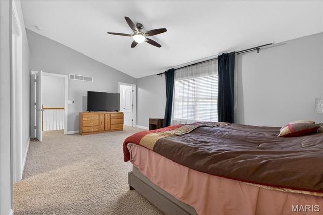 14 Loris Lane, St Charles, MO 63303