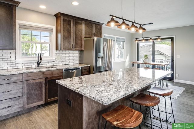 2116 Fairview Road, Bellevue, NE 68123