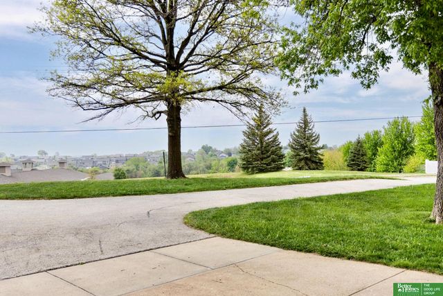 2116 Fairview Road, Bellevue, NE 68123
