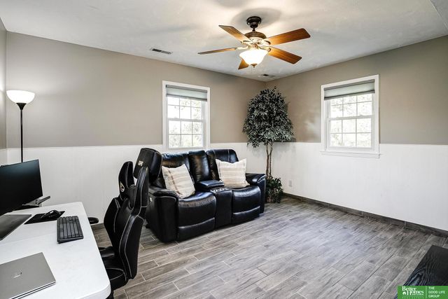 2116 Fairview Road, Bellevue, NE 68123