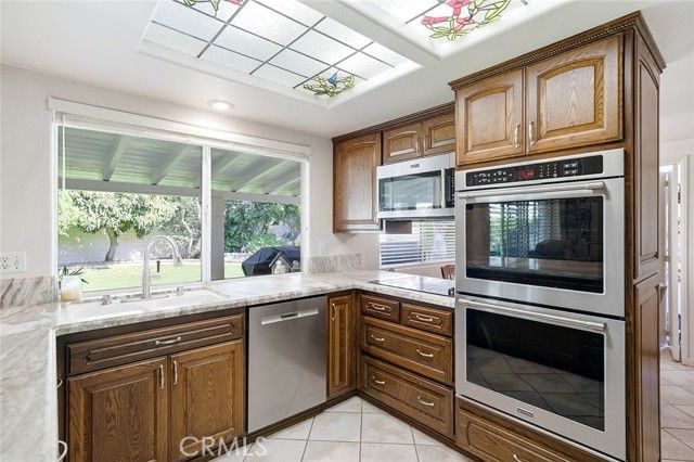 1354 N Stanford Ave, Upland, CA 91786