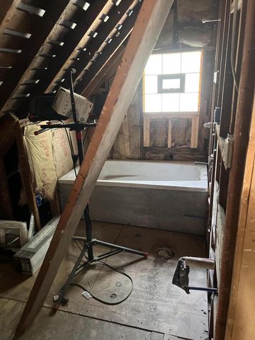 4018 W Burliegh STREET, Milwaukee, WI 53210