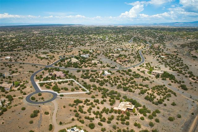 12 Luz Del Dia, Santa Fe, NM 87506