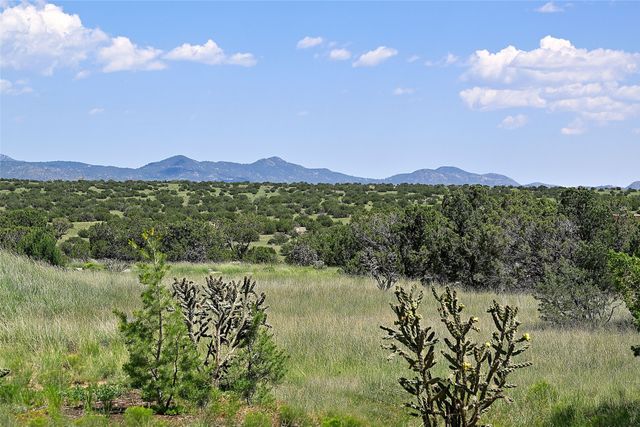 12 Luz Del Dia, Santa Fe, NM 87506