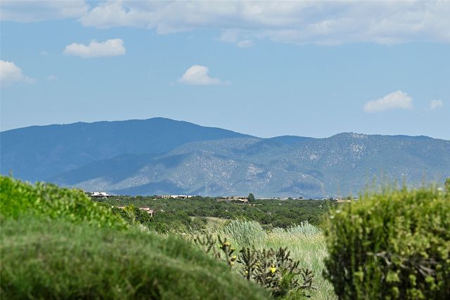 12 Luz Del Dia, Santa Fe, NM 87506