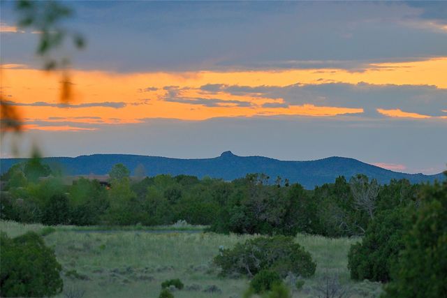 12 Luz Del Dia, Santa Fe, NM 87506