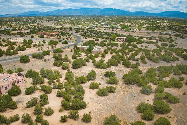 12 Luz Del Dia, Santa Fe, NM 87506
