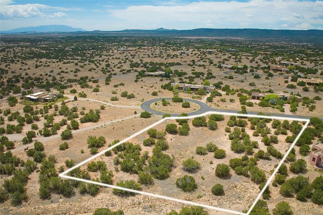 12 Luz Del Dia, Santa Fe, NM 87506